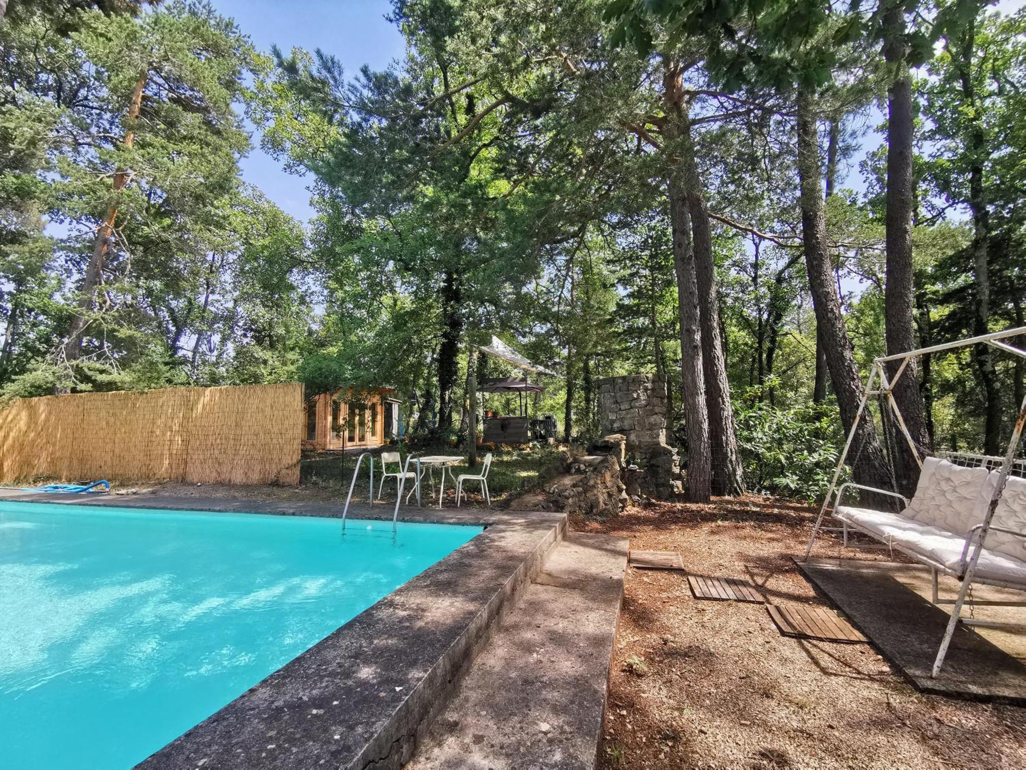 Cabanon Dans Un Ecrin De Verdure Callian  Exterior photo